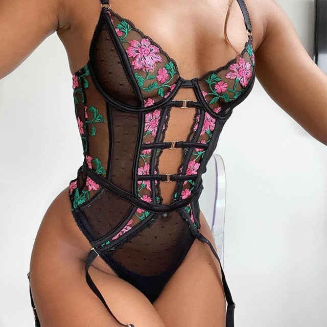 Yimunancy Floral Embrodiery Lingerie Set